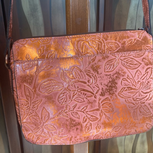 Patricia Nash Crossbody, pink/red floral - Picture 4 of 8